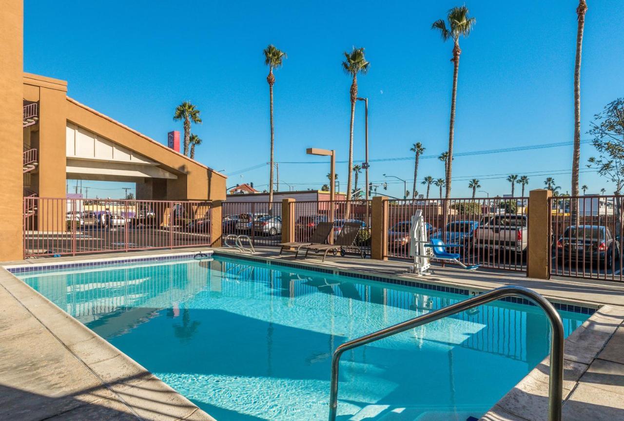 Days Inn By Wyndham Chula Vista-San Diego Exterior foto
