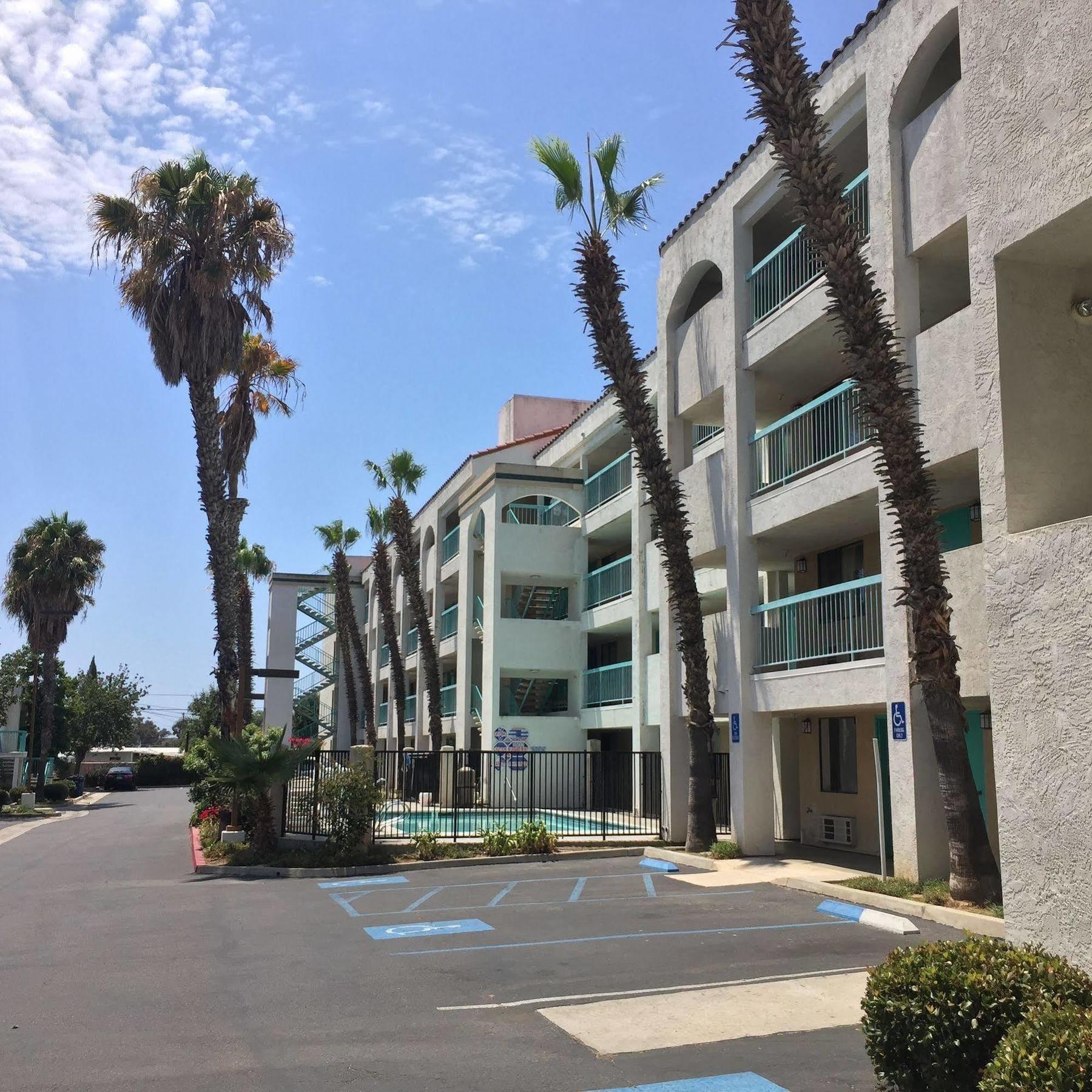 Days Inn By Wyndham Chula Vista-San Diego Exterior foto