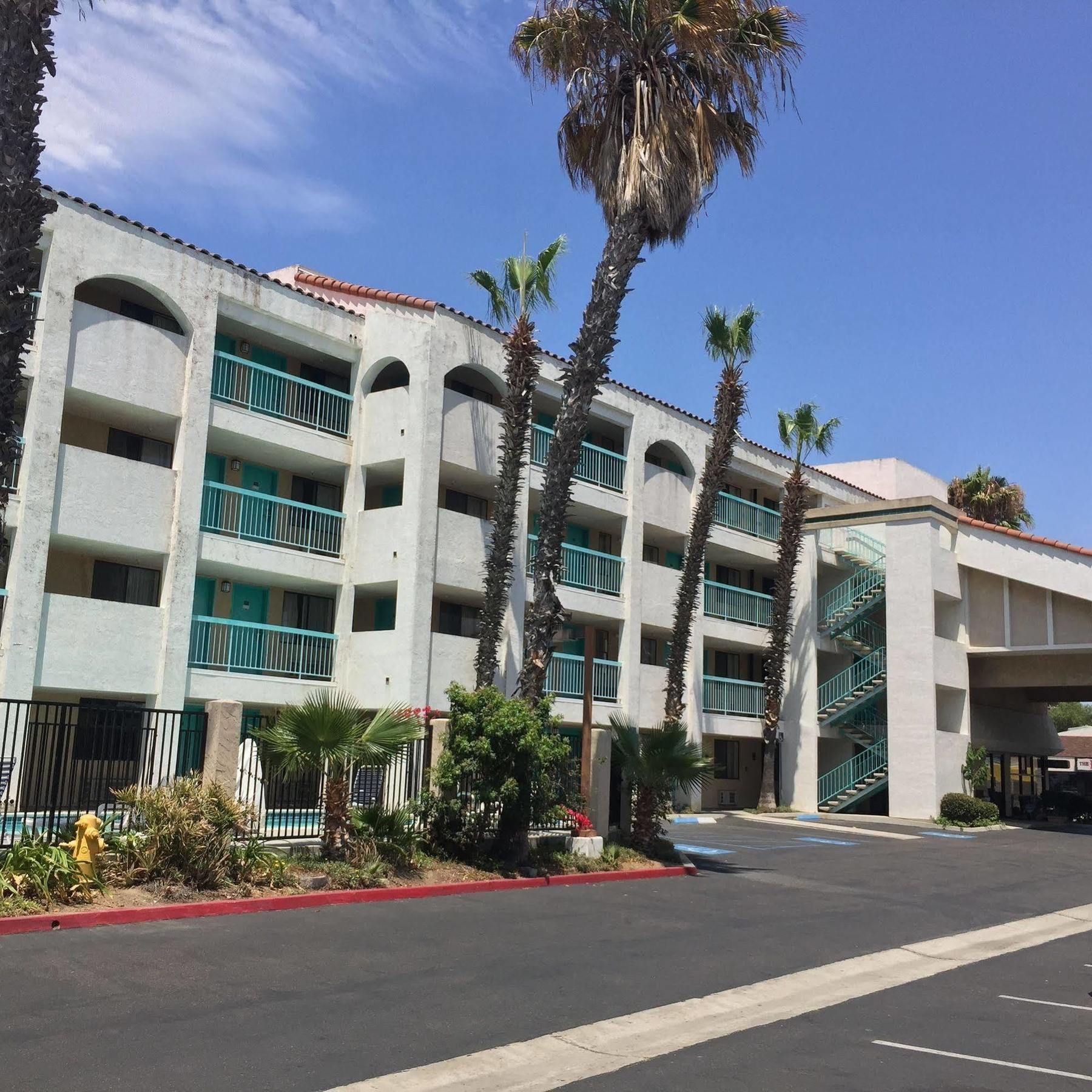 Days Inn By Wyndham Chula Vista-San Diego Exterior foto